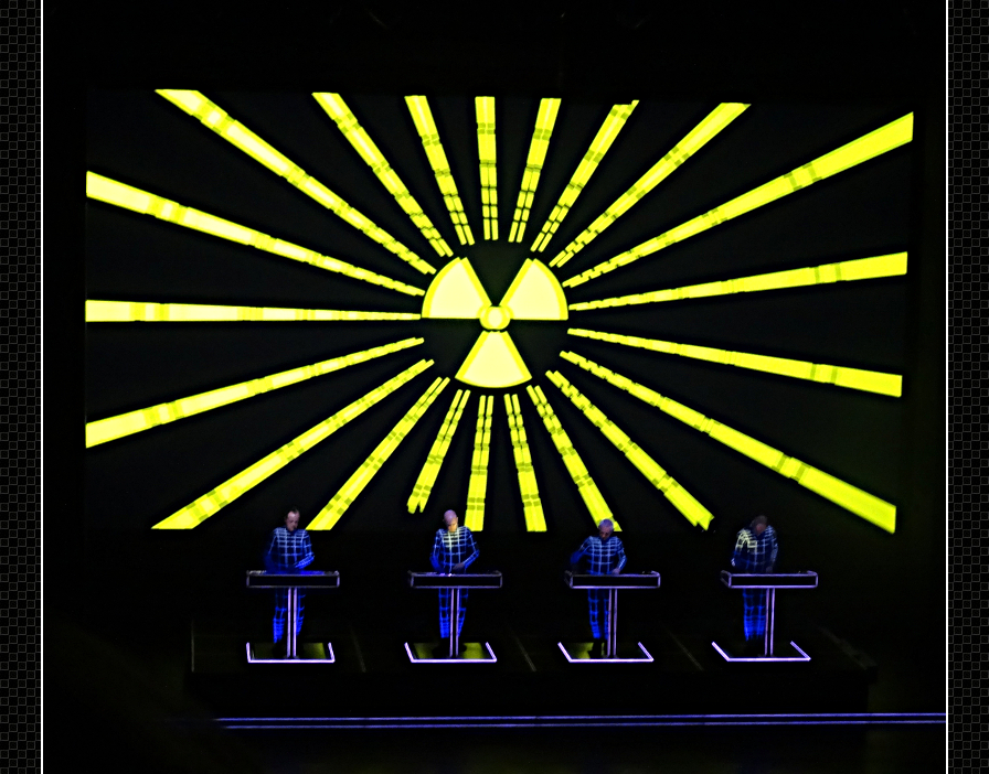 Kraftwerk2015-11-23KinoTheaterEssenGermany (3).jpg